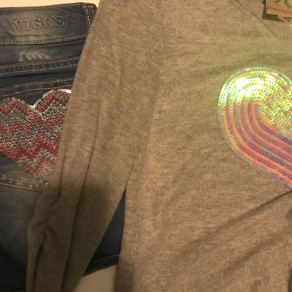 heart sequin Jean shorts and heart sequin shirt - Picture 3 of 4